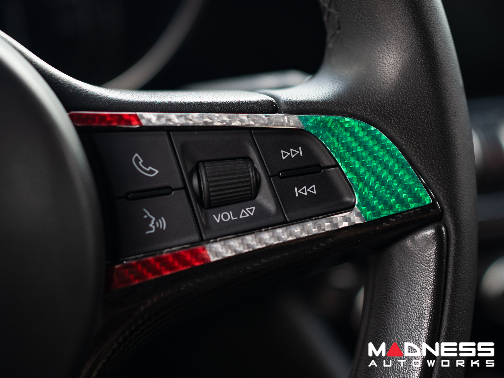 Alfa Romeo Giulia Steering Wheel Trim - Italian Theme - Std Model - Control Trim - Carbon Fiber - Pre '20 models - Feroce Carbon